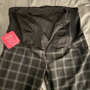 black and grey maternity pants new with tags size large